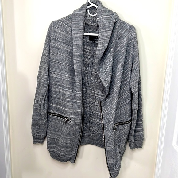 Aritzia Sweaters - Aritzia Wilfred  Free Rousseau Hoodie Cardigan Sweater Size Small